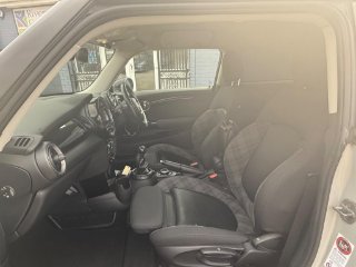 /photos/11904/0439d5d4-2481-4d78-b9fa-1da88bef5a6a_i320x240.jpg
