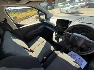 /photos/11904/2f6c07a6-10d4-4619-98ba-774c34af2224_i320x240.jpg
