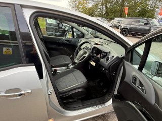 /photos/11904/8058c124-8a09-4437-9d50-e4bce1b955bd_i320x240.jpg