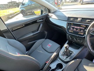 /photos/11904/95e2f585-4f8b-40a0-b835-5fa6da08df0b_i320x240.jpg